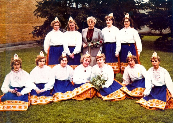 Kooli kevadpidu 1989.jpg